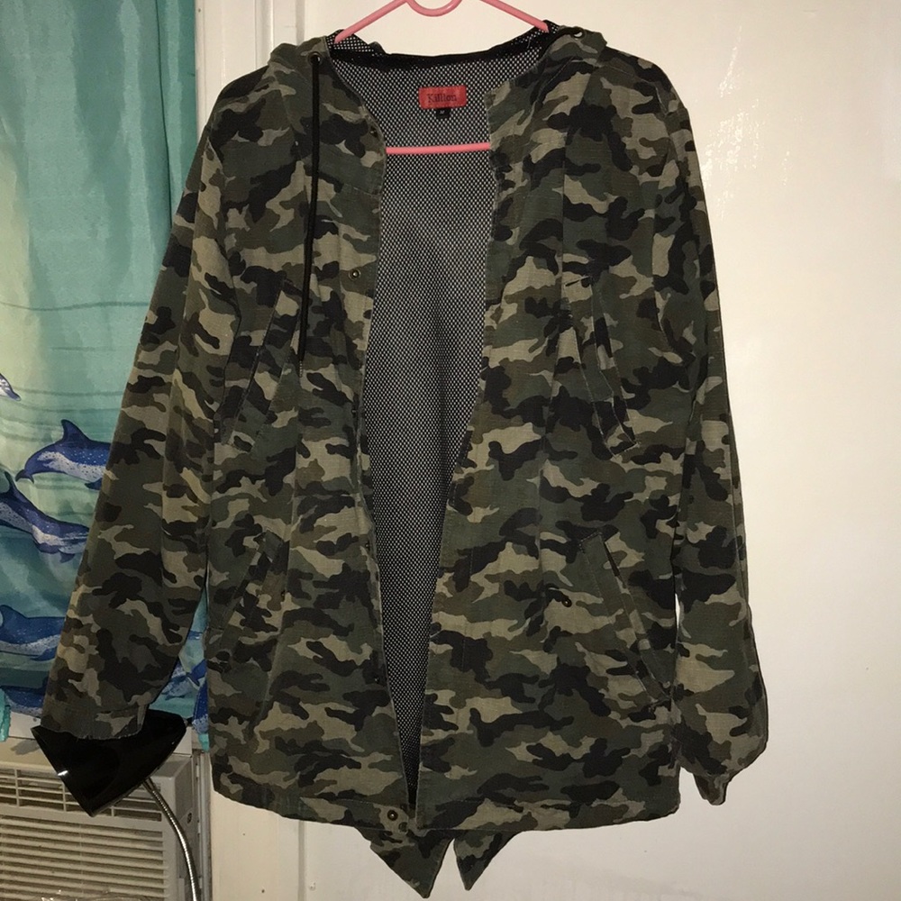Killion Windbreaker